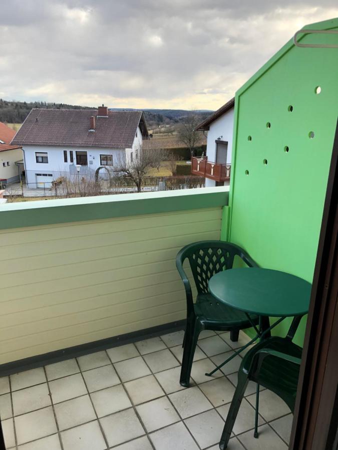 バート・タッツマンスドルフ Haus Camelia Bed & Breakfast エクステリア 写真